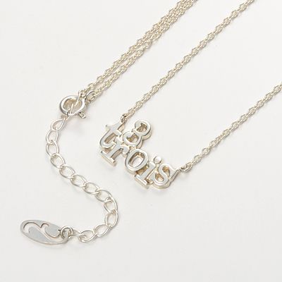 シルバーネックレス