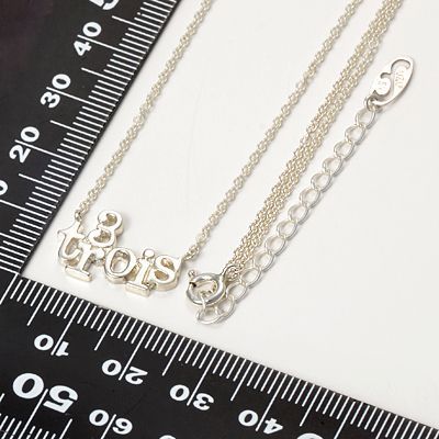 シルバーネックレス