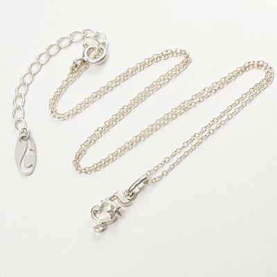 シルバーネックレス