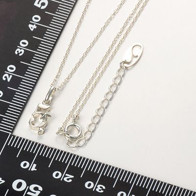 シルバーネックレス