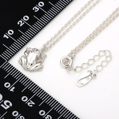 シルバーネックレス