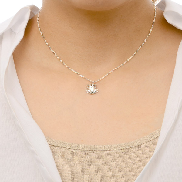 シルバーネックレス