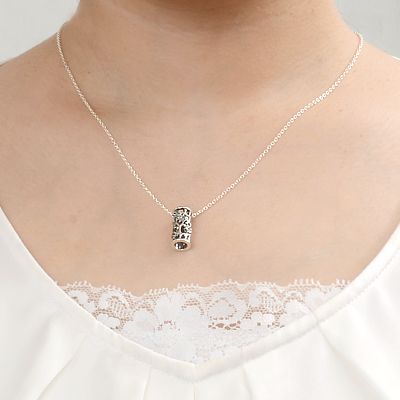 シルバーネックレス