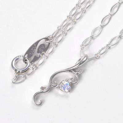 シルバーネックレス