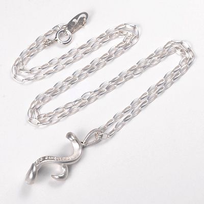シルバーネックレス