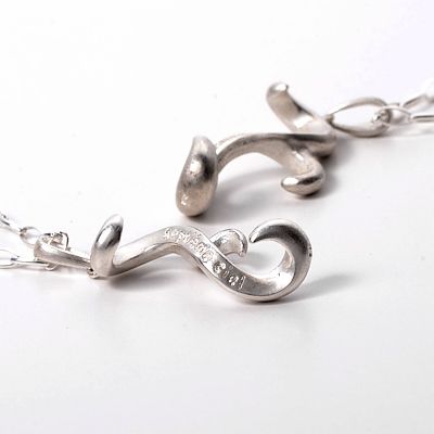 シルバーペアネックレス