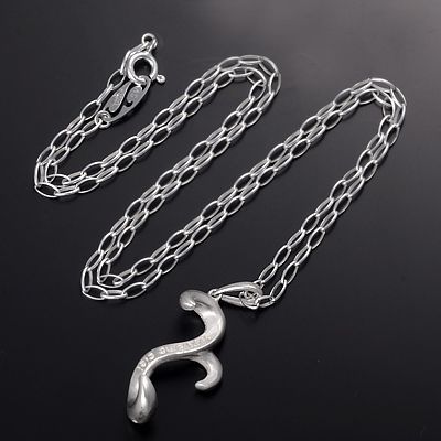 シルバーネックレス