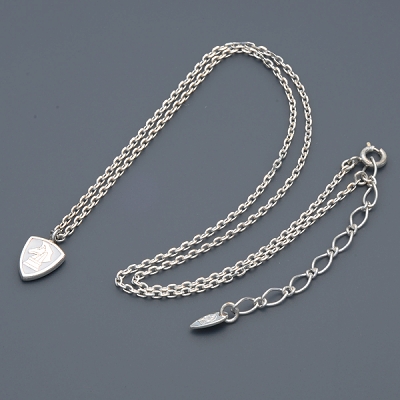 シルバーネックレス