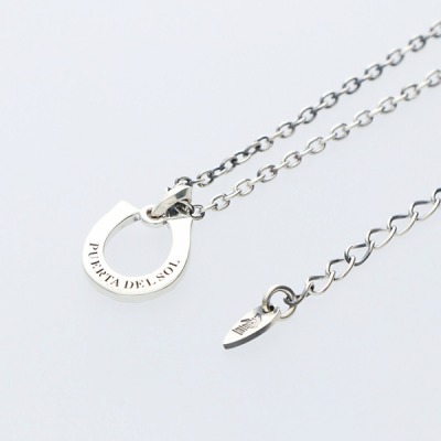 シルバーネックレス