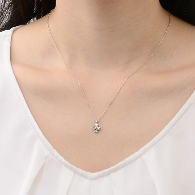 シルバーネックレス