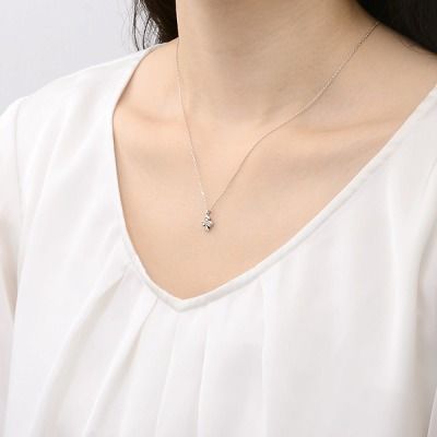 シルバーネックレス