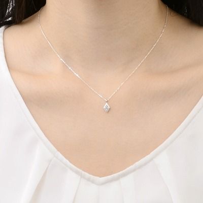 シルバーネックレス