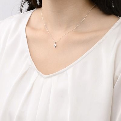 シルバーネックレス