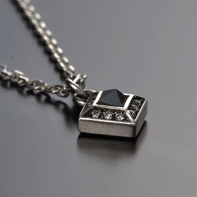 シルバーネックレス