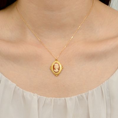 イエローゴールドネックレス