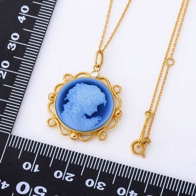 イエローゴールドネックレス