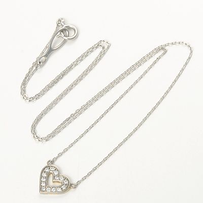 ホワイトゴールドネックレス