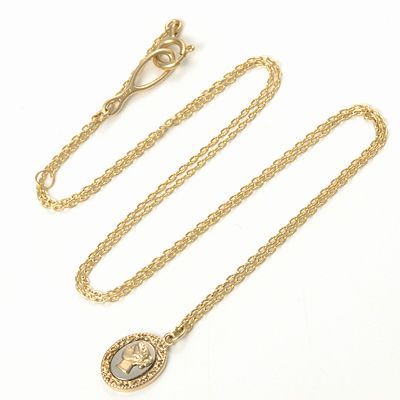 イエローゴールドネックレス