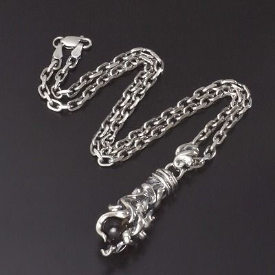 シルバーネックレス