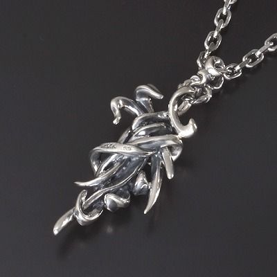 シルバーネックレス