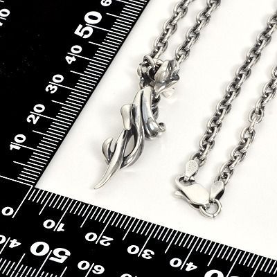 シルバーネックレス