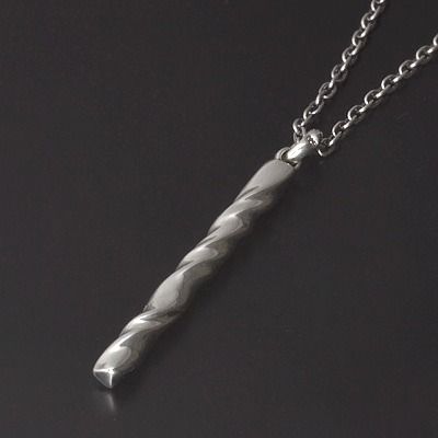 シルバーネックレス