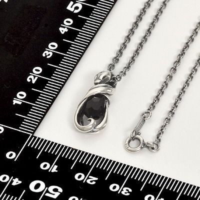 シルバーネックレス