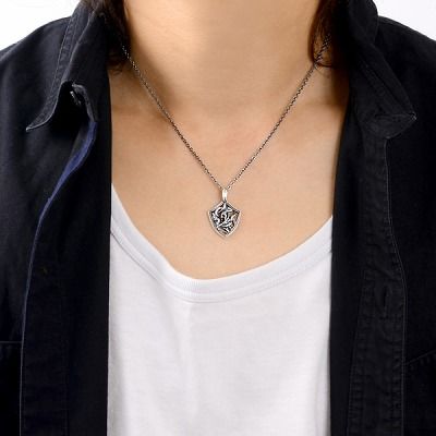 シルバーネックレス