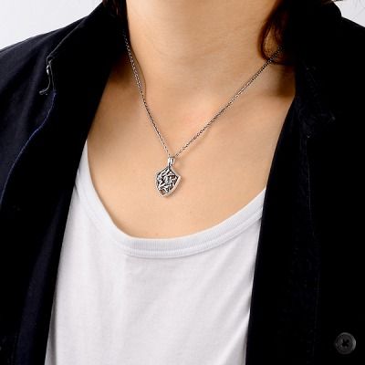 シルバーネックレス