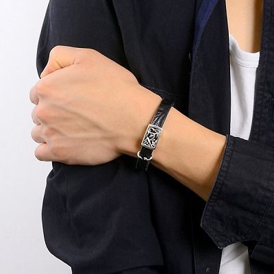 レザーブレスレット