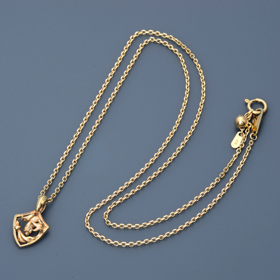 ゴールドネックレス