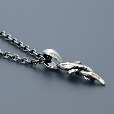 シルバーネックレス