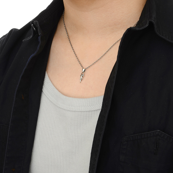 シルバーネックレス