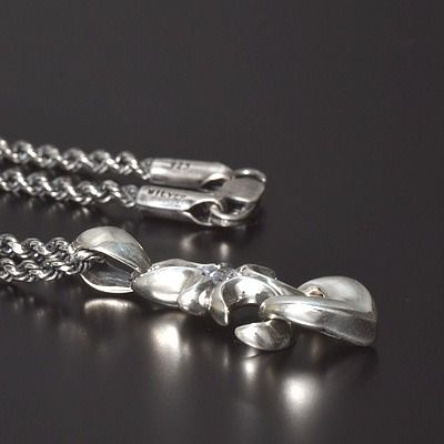 シルバーネックレス