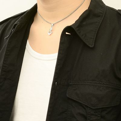 シルバーネックレス