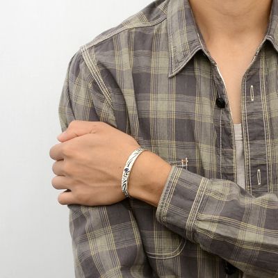 シルバーバングル