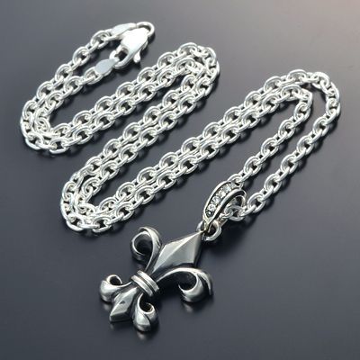 シルバーネックレス