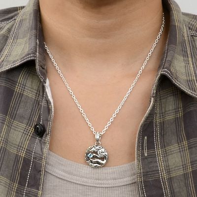 シルバーネックレス