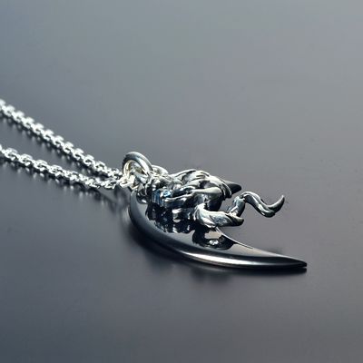 シルバーネックレス