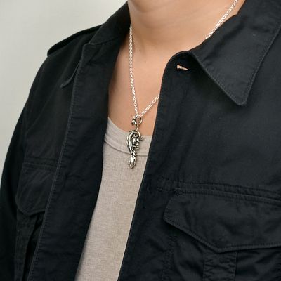 シルバーネックレス