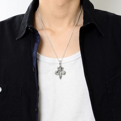 シルバーネックレス