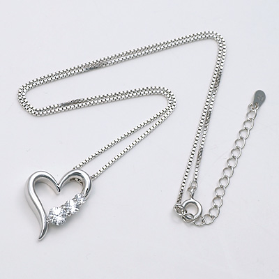 シルバーチェーンネックレス