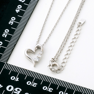 シルバーチェーンネックレス