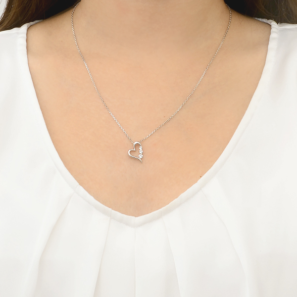 シルバーチェーンネックレス