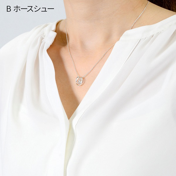 ハッピーテディベアが届けるサプライズギフト シルバーネックレス