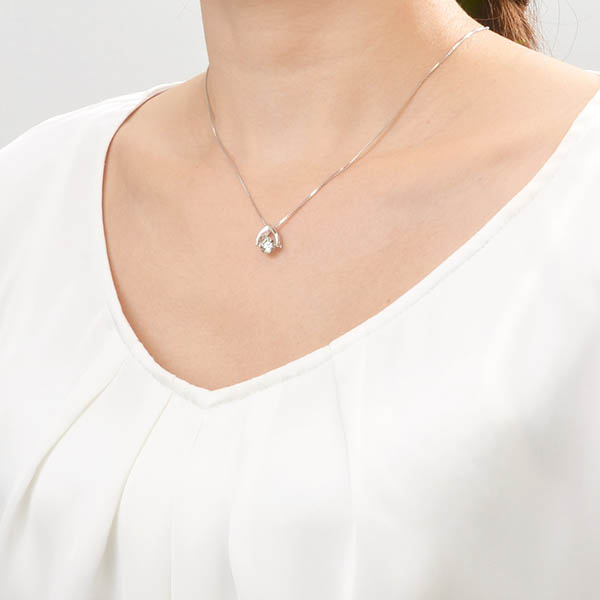 シルバーネックレス