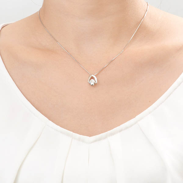 シルバーネックレス