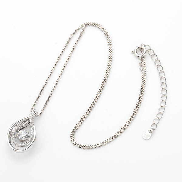 シルバーネックレス