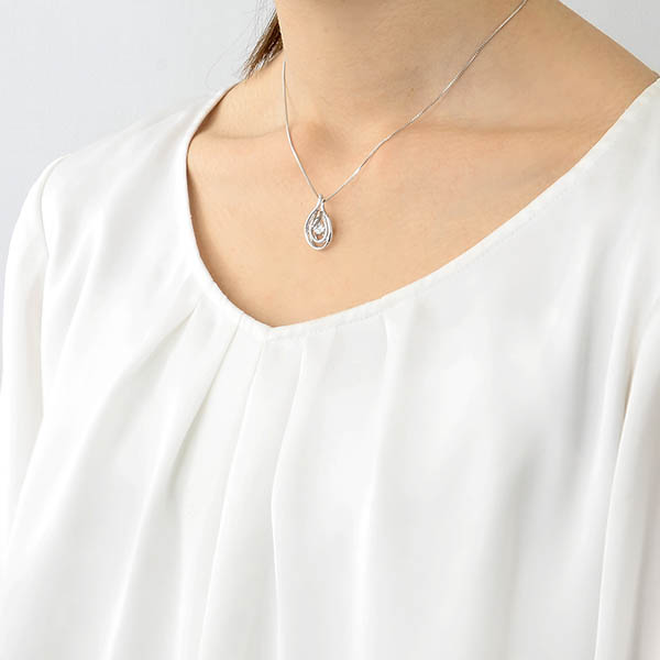 シルバーネックレス