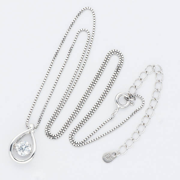 シルバーネックレス